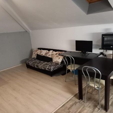 Apartament 2 Camere Chiajna Esterno foto