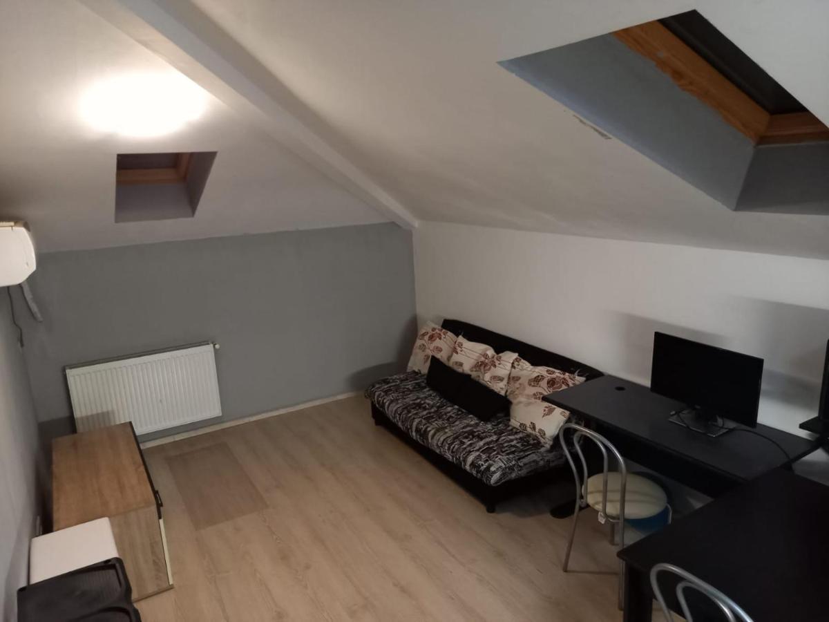 Apartament 2 Camere Chiajna Esterno foto