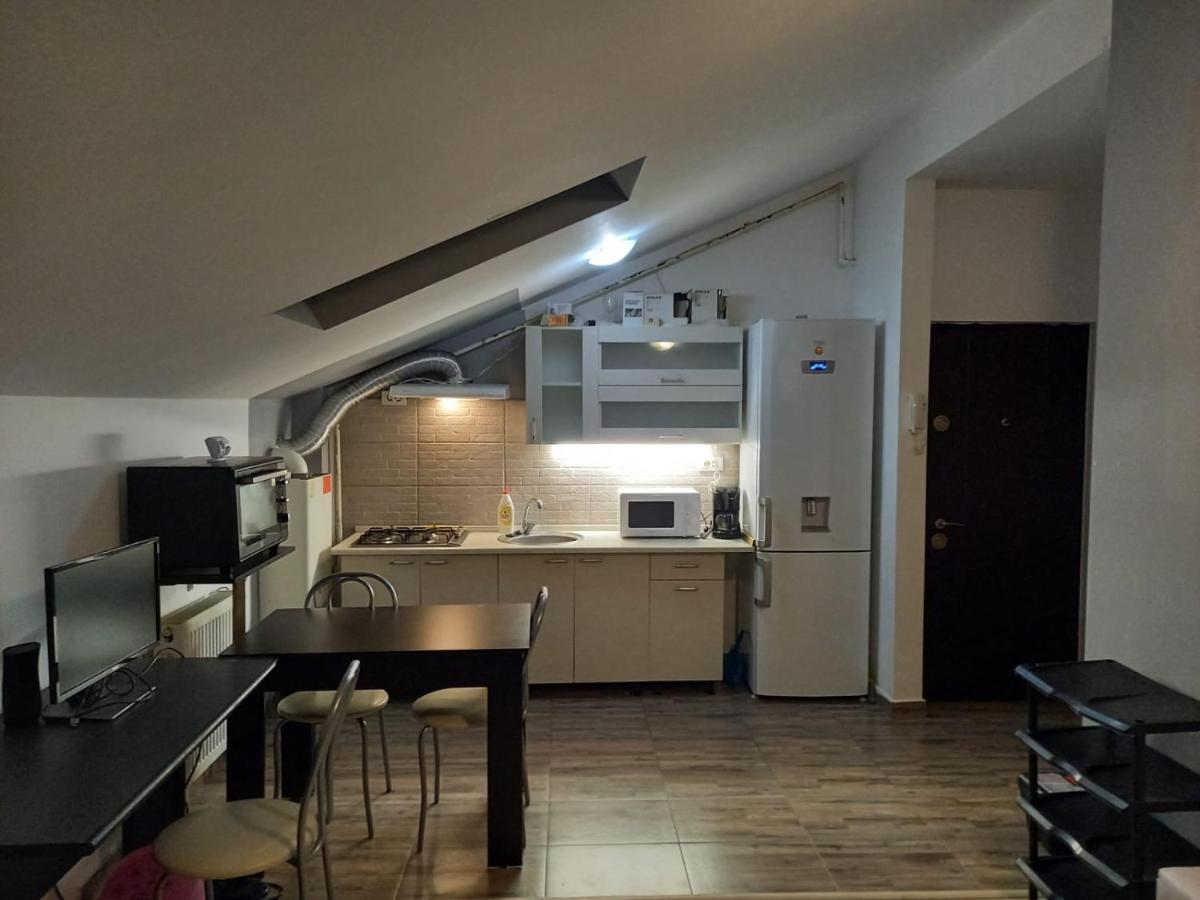 Apartament 2 Camere Chiajna Esterno foto