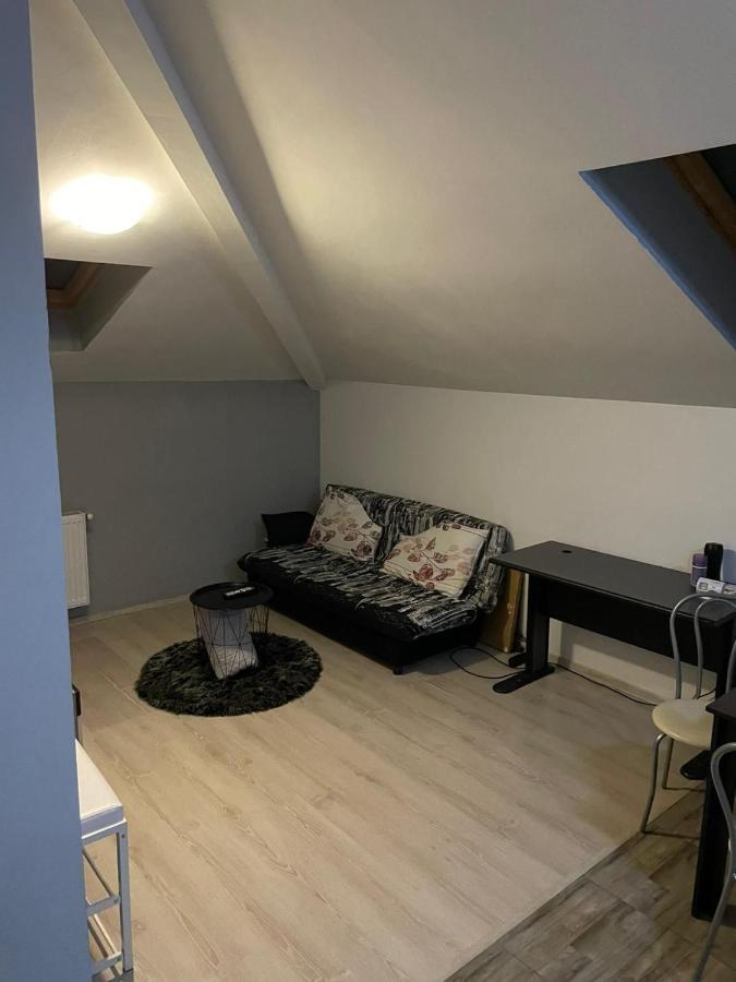 Apartament 2 Camere Chiajna Esterno foto